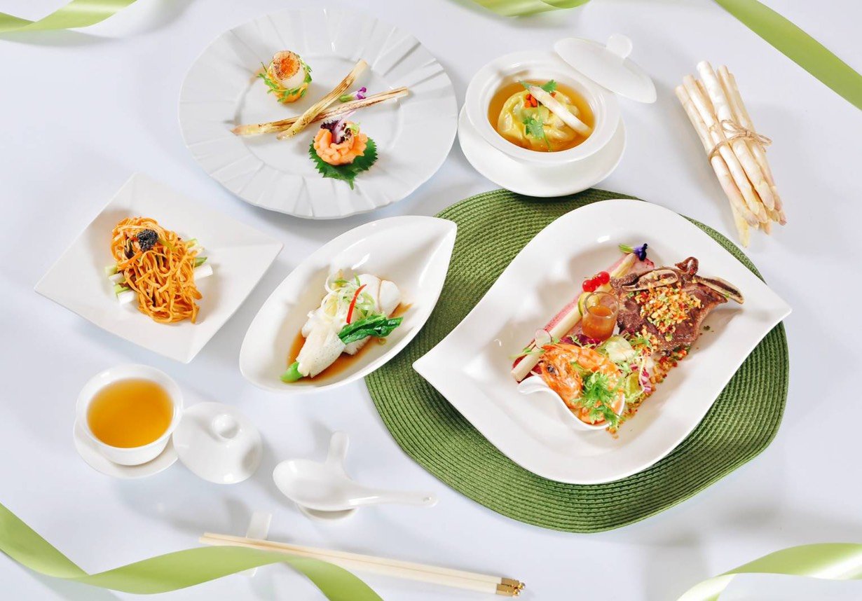 台北凱撒大飯店王朝餐廳即日起至8月31日止，推出「極品寶島白蘆筍饗宴」，限定的套餐每位只要1,280+10%。 (業者提供)