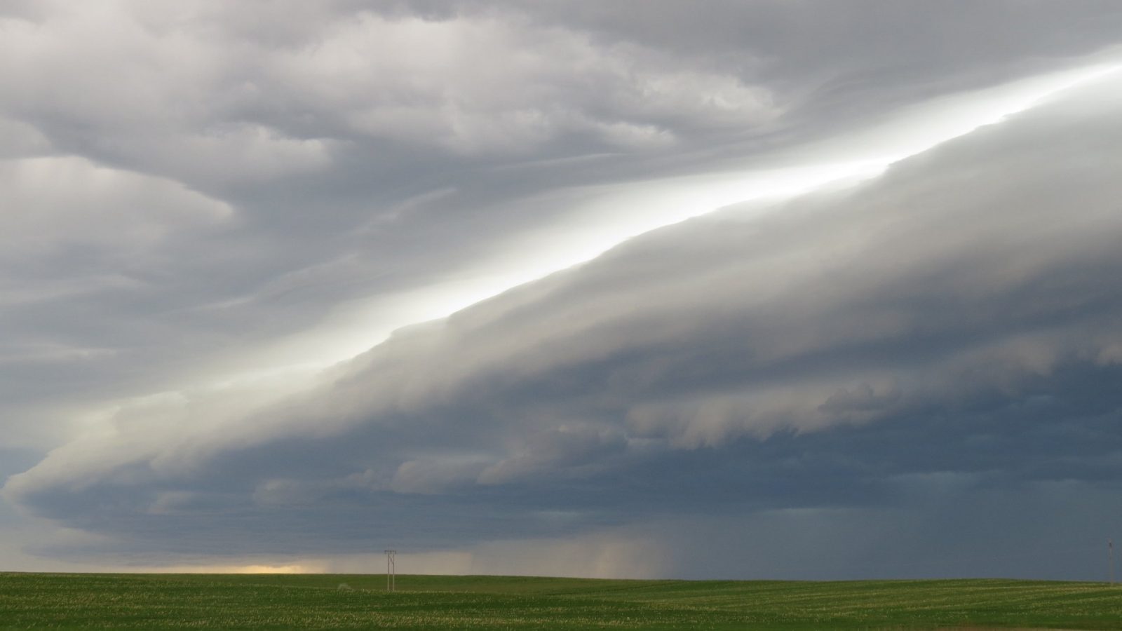 鋪天蓋地的灘雲