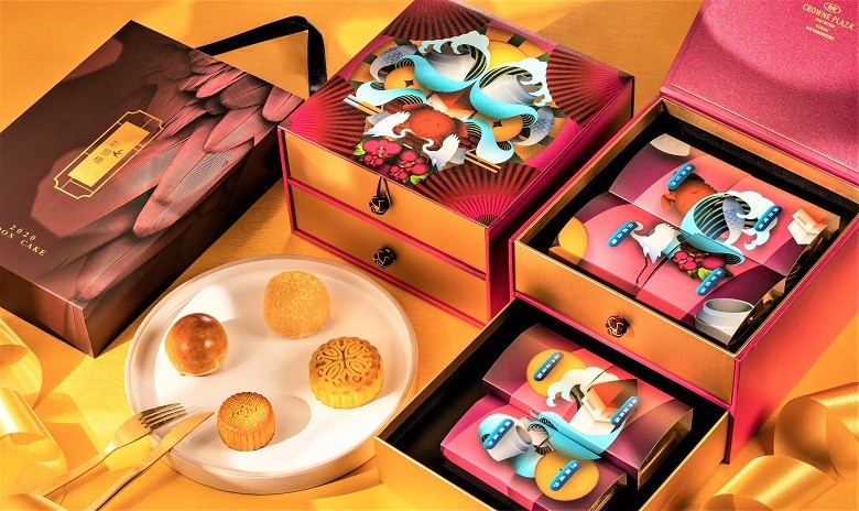 台南大皇冠假日酒店，兩款月餅禮盒。