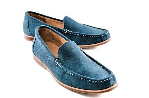 威尼斯樂福鞋成色柔和反毛皮與經典馬克縫：NTD 3,988元