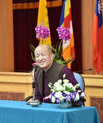 全球首位「喇嘛導演」宗薩欽哲仁波切蒞臨華梵大學演講