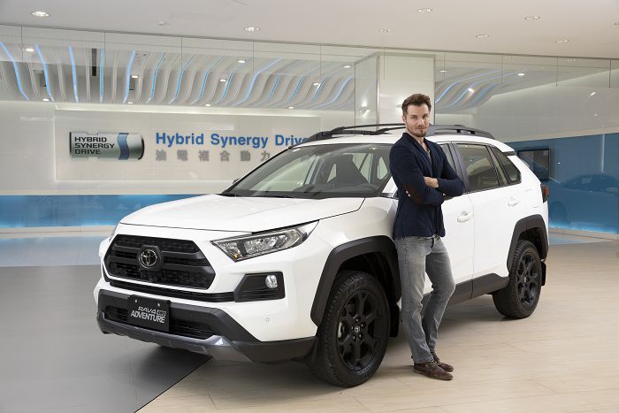 ＴOYOYA以RAV4 ADVENTURE 4WD為基礎，推出全新RAV4躍野冒險版，提供消費者更多元的選擇。