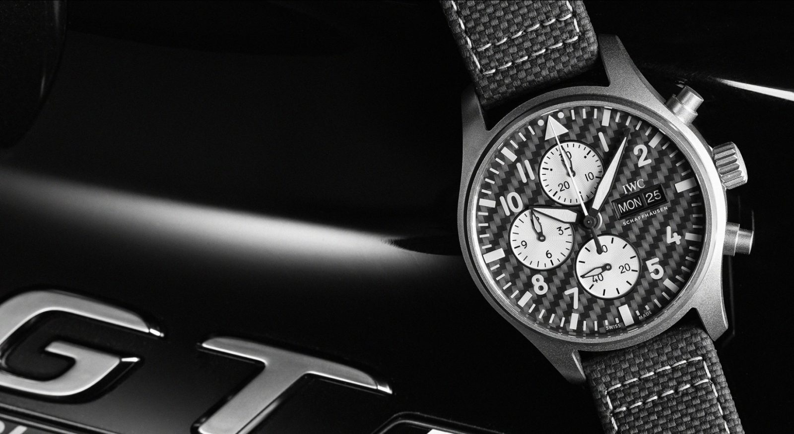 沙夫豪森沙夫豪森IWC萬國錶與Mercedes-AMG推出了飛行員計時腕錶「AMG」特別版。圖／沙夫豪森IWC萬國錶提供