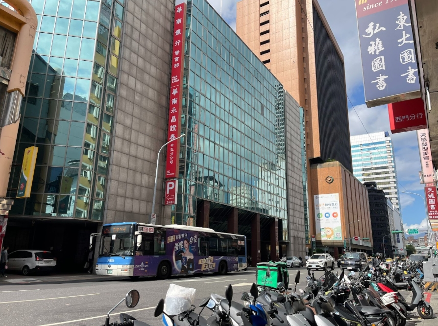 景氣下滑、匯率波動、人事凍結 如何擺脫低薪時代