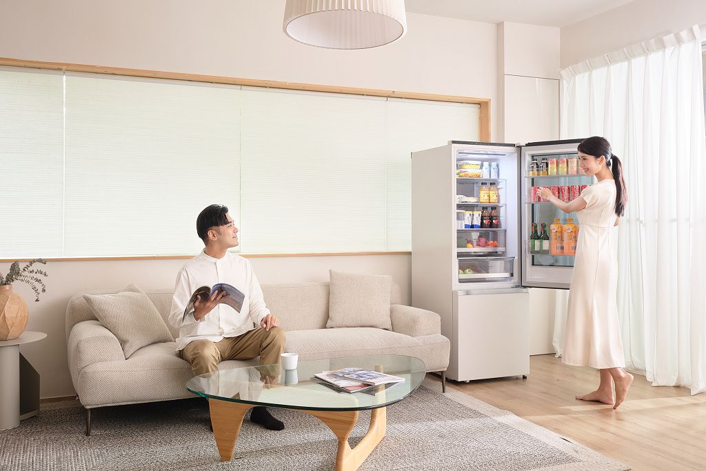 敲兩下就開啟美型生活！LG 窄版敲敲看雙門冰箱正式登台